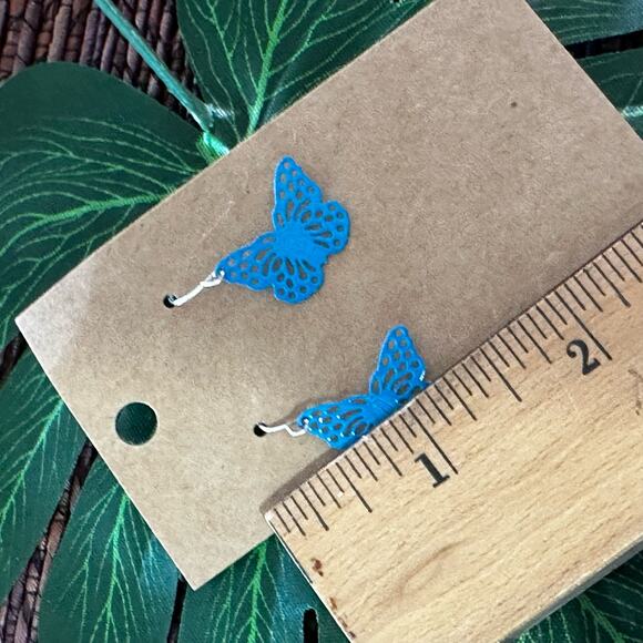 BOGO FREE BLUE METAL BUTTERFLY EARRINGS - Picture 3 of 4